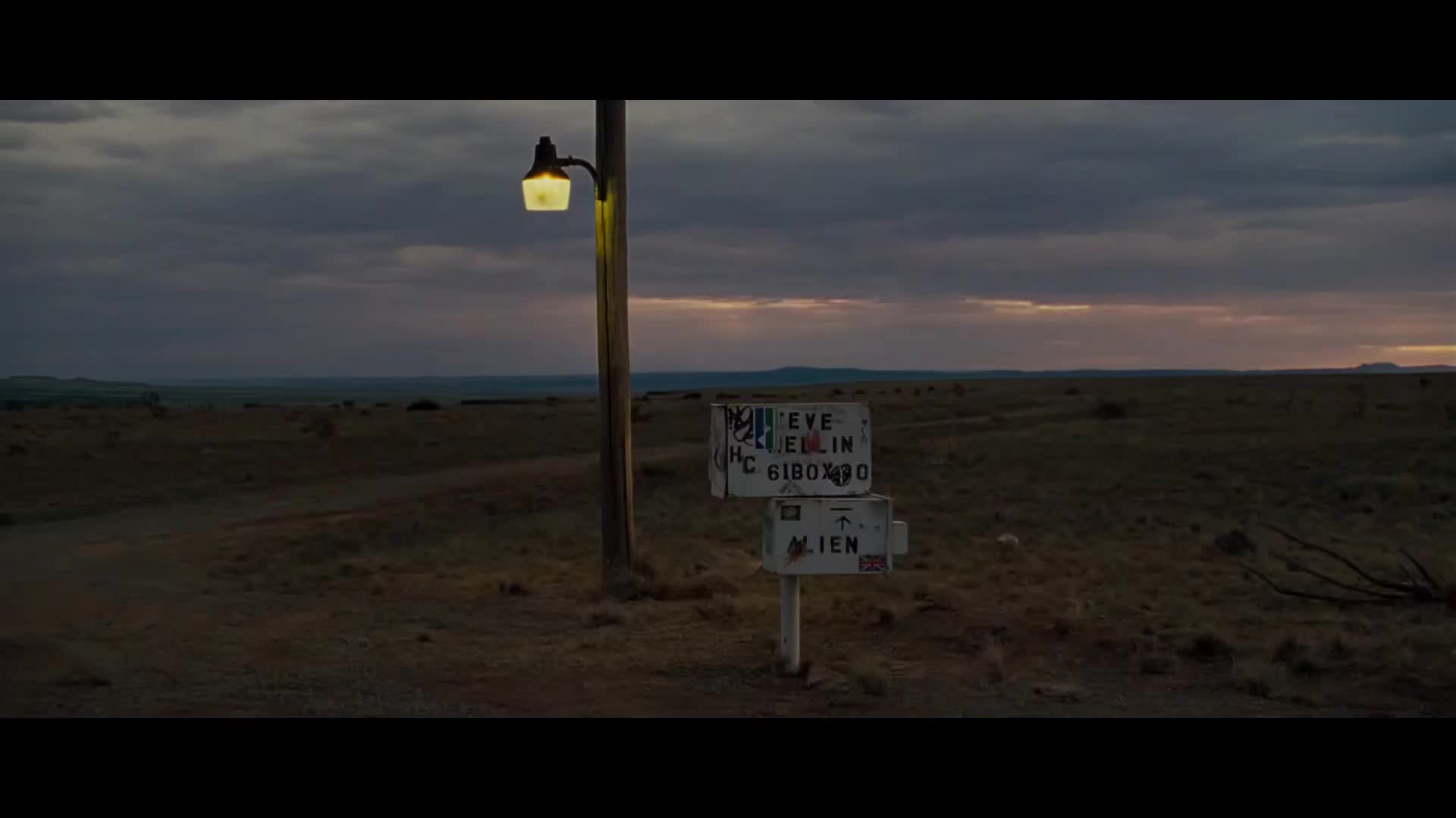 Srážka s mimozemšťanem 2011 CZ dabing HD