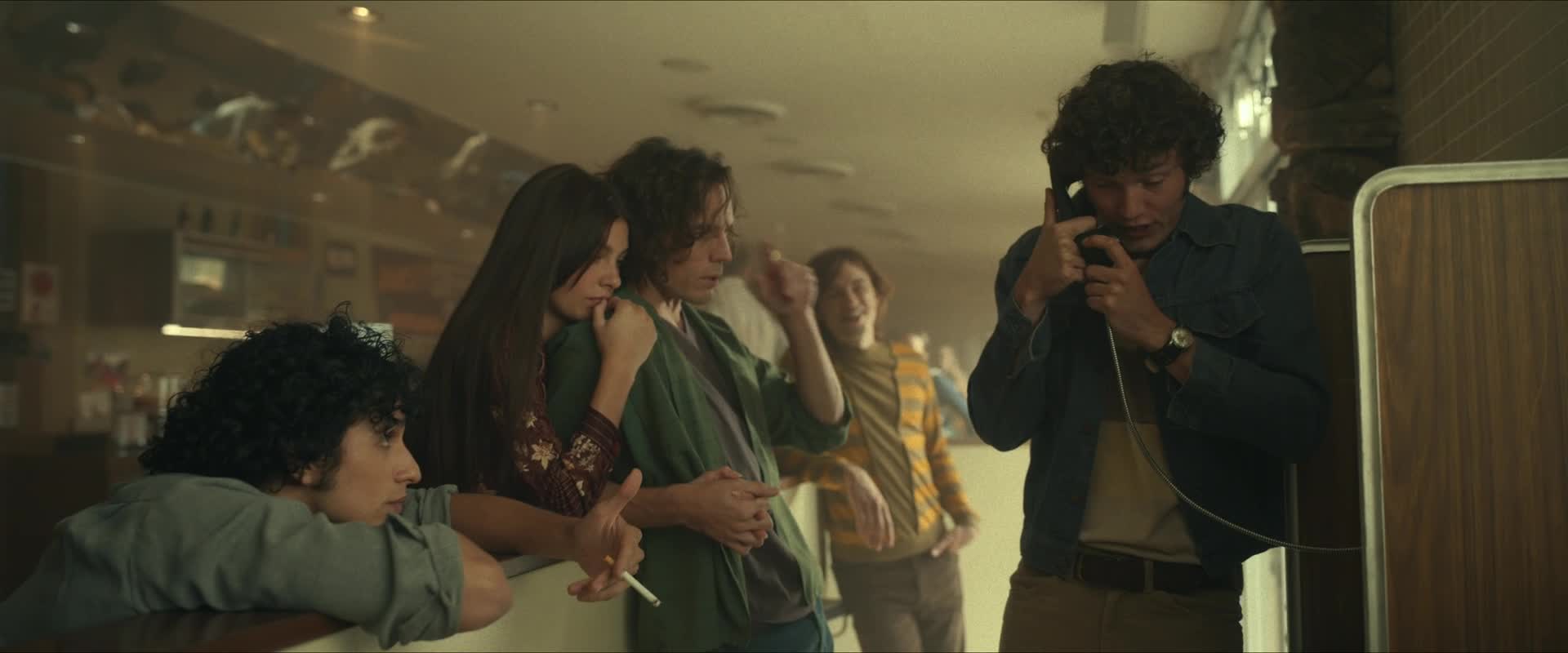 Daisy Jones and The Six S01E02 Stopa 2  Vezmu te tam