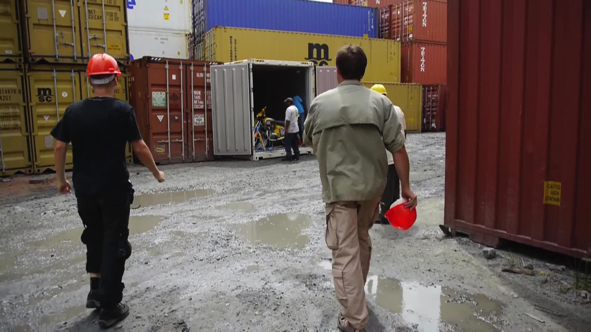 Trabantem až na konec světa 2014 CZ dab 1080p