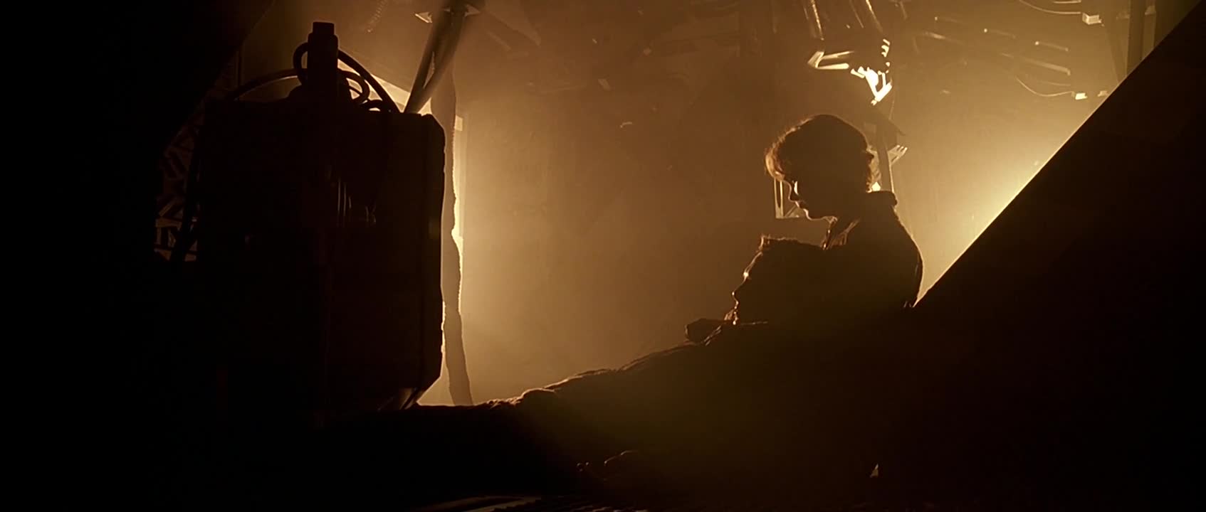 Riddick Černočerná tma 2000 CZ dabing HD