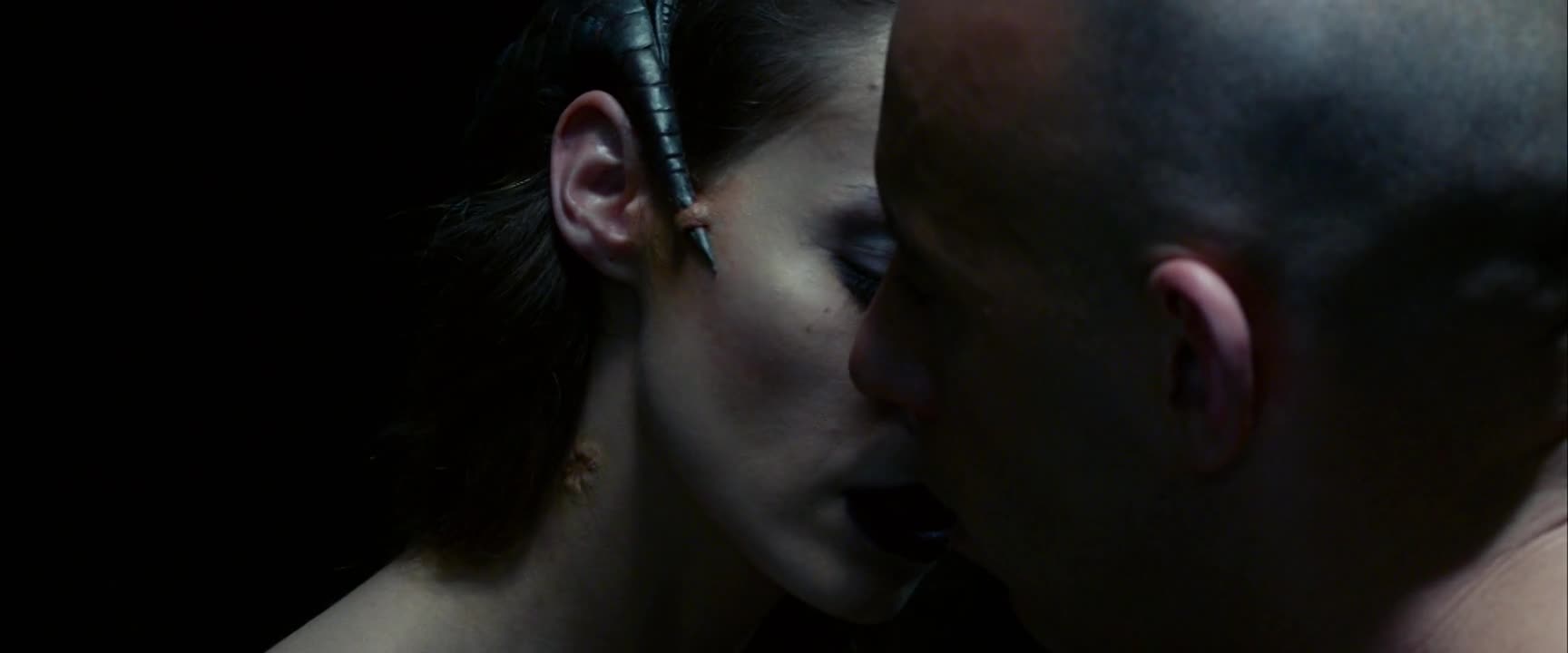 Riddick 2013 CZ dabing HD