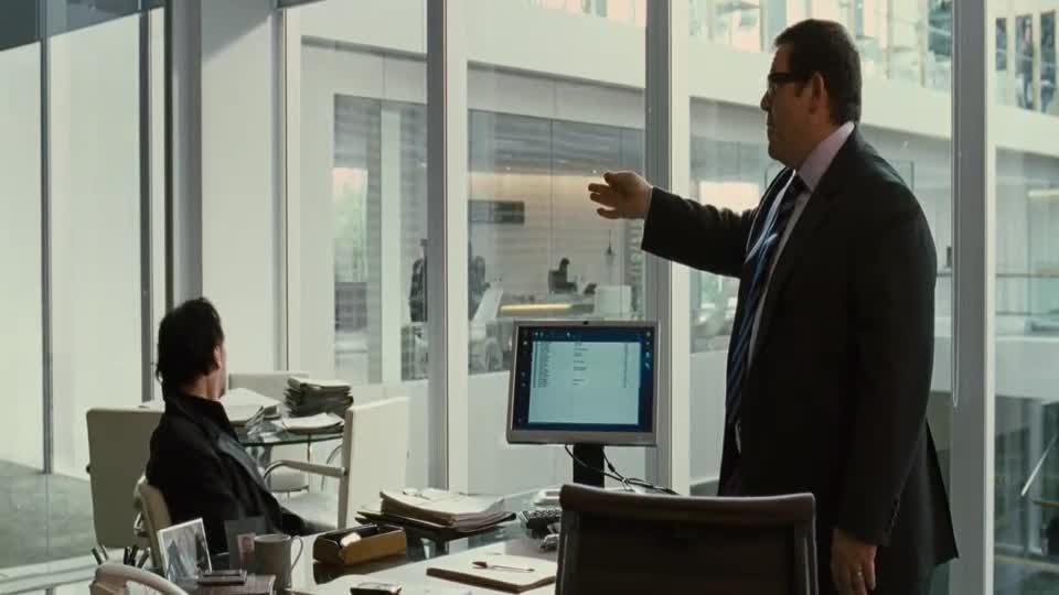 U Konce světa (Simon Pegg,Nick Frost,Martin Freeman,Rosamund Pike 2013 Sci Fi Akční Komedie Bdrip 1080p ) Cz dabing