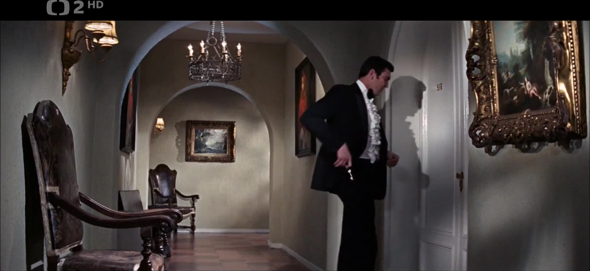 James Bond Ve službách Jejího Veličenstva 1969 CZ dabing HD