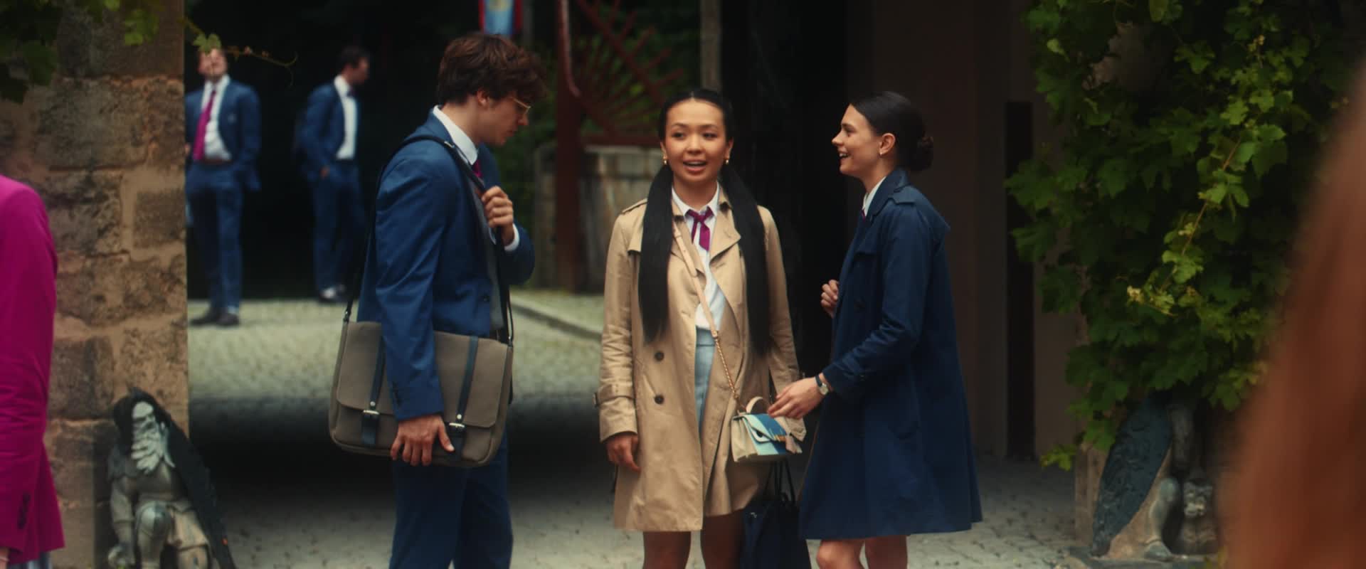 Maxton Hall: Svět mezi námi S02E01 2025 CZ dabing HD 1080p