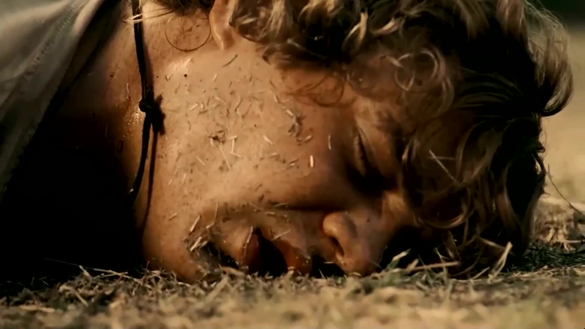 Texaský masakr motorovou pilou Počátek 2006 mp4 CZ dabing Full HD 1080p Pucci film