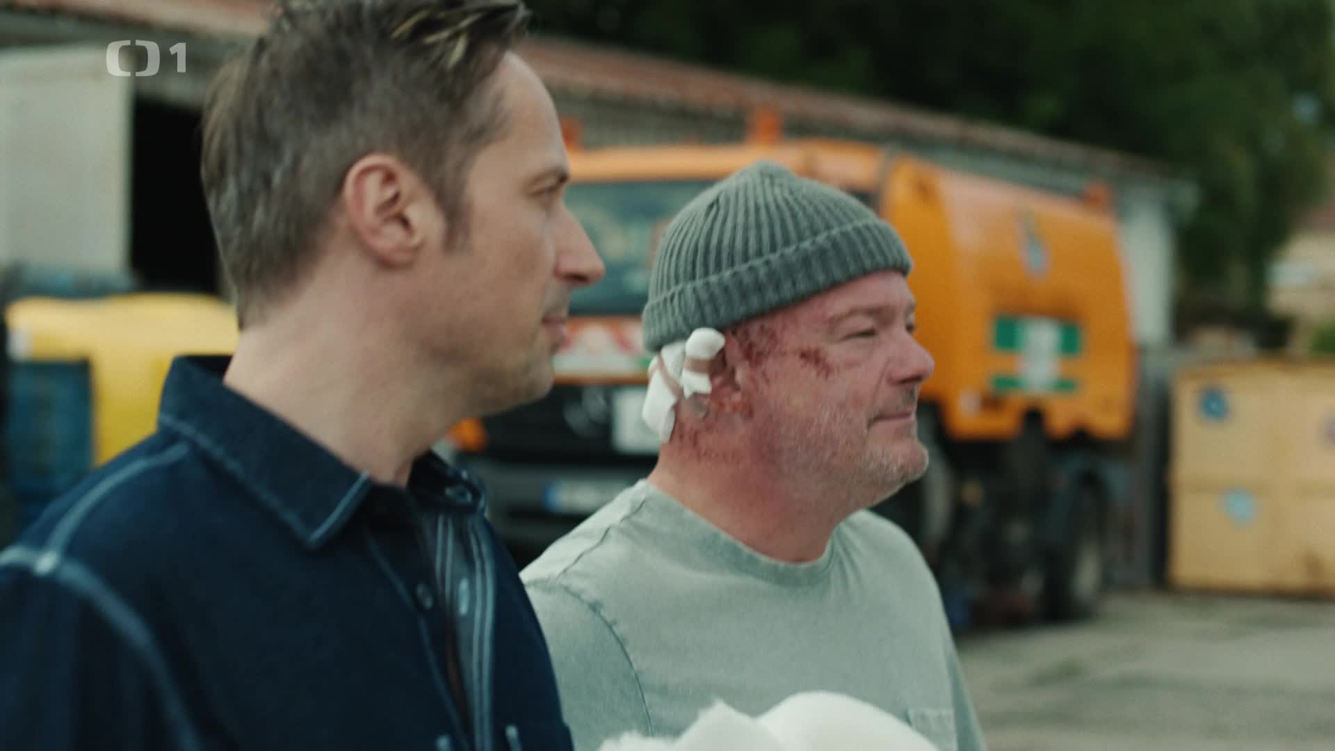 Limity S01E06 Sponzorský dar