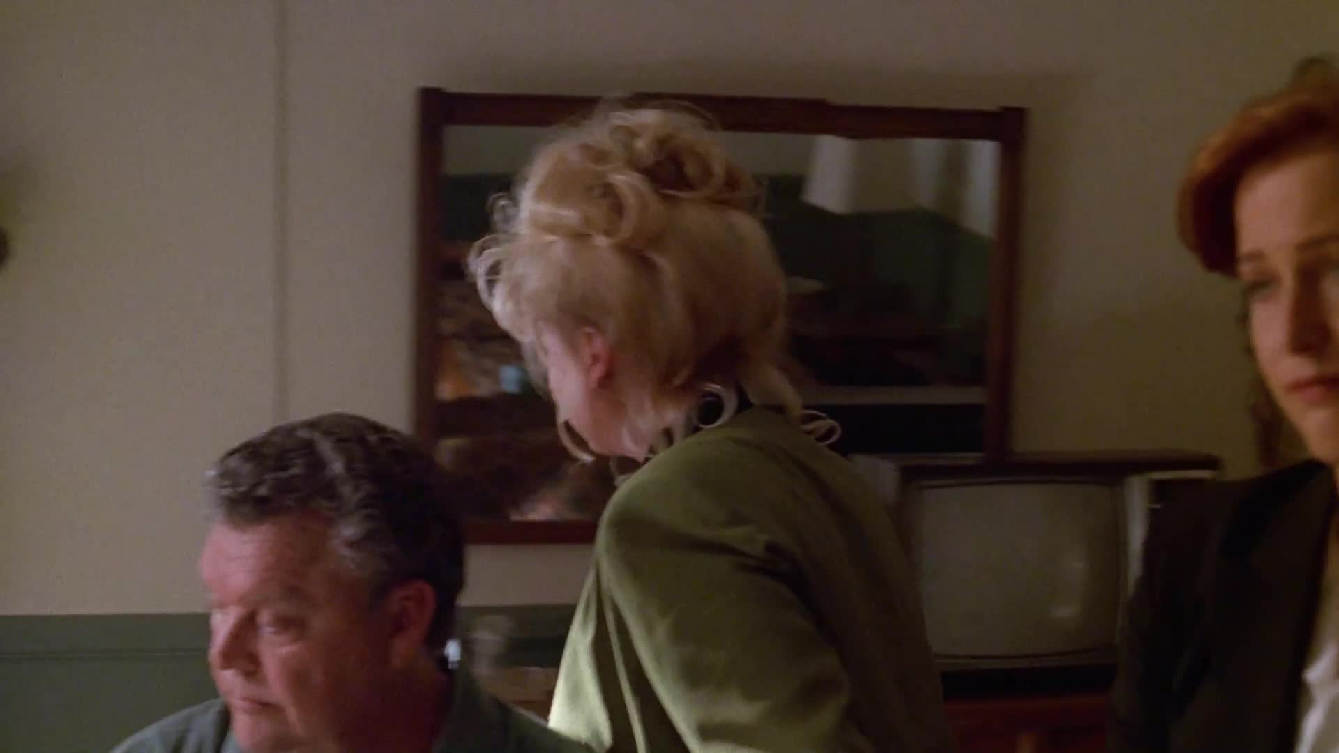 Akty X The XFiles S06E08 1993 SK
